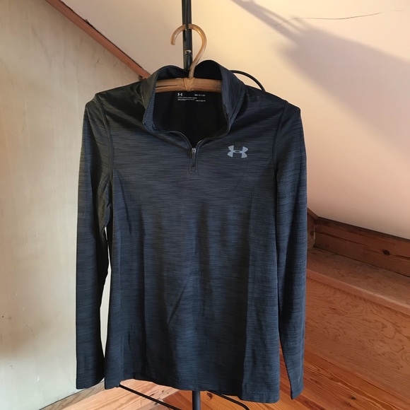 Under Armour Heather Grey Black Long Sleeve Half Zip Top, EUC, S - Picture 1 of 13
